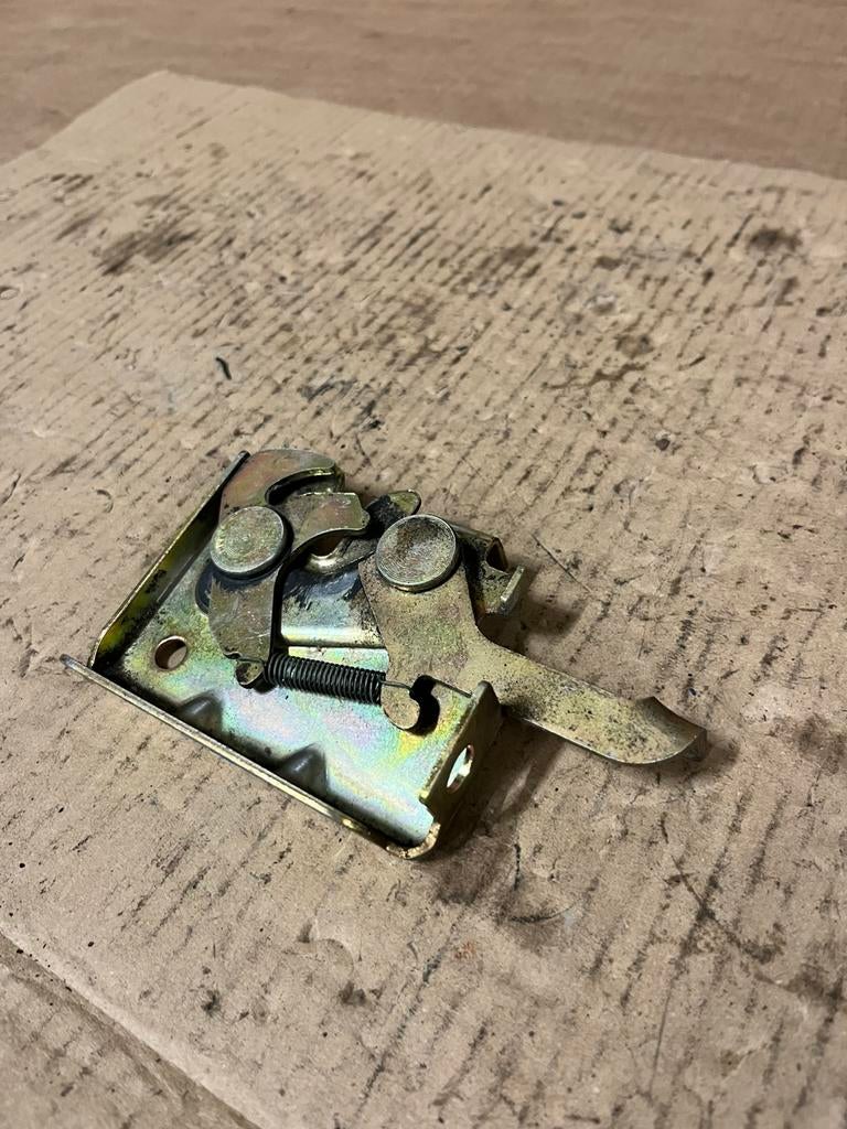 Piaggio skipper skr buddy zadel slot mechanisme, Ophalen of Verzenden, A, A, A