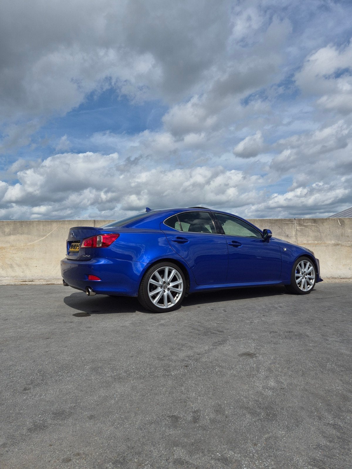 Lexus IS250 F Sport | Ultrasonic Blue | Origineel NL | V6, Auto's, Dealer onderhouden, Achterwielaandrijving, Zwart, Origineel Nederlands
