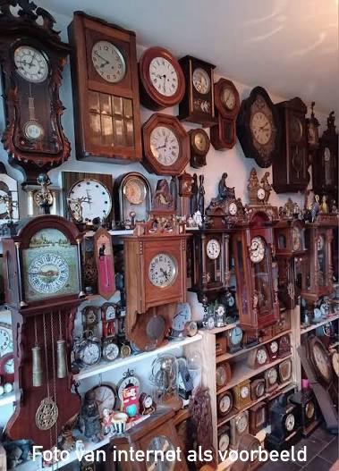 Oude klokken gezocht voor hobby en tijdsverdrijf max €5 p/s, Ophalen