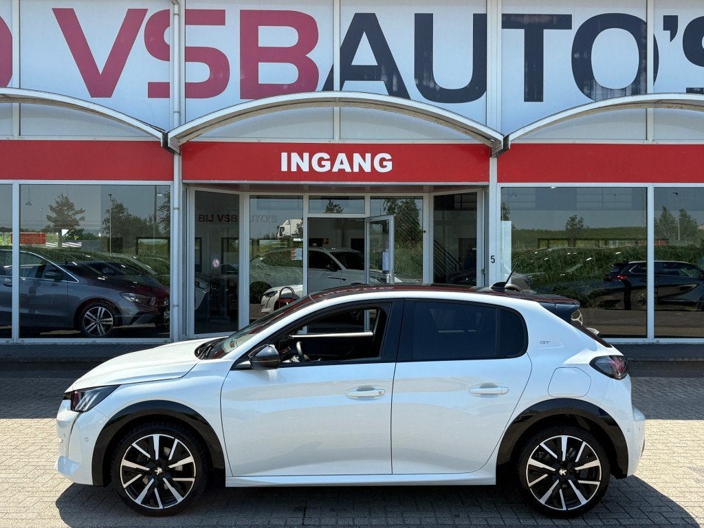 Peugeot 208 1.2 PURETECH 130PK AUT. GT NAVI CAMERA CARPLAY A, Automaat, Gebruikt, Huisgarantie, 1199 cc
