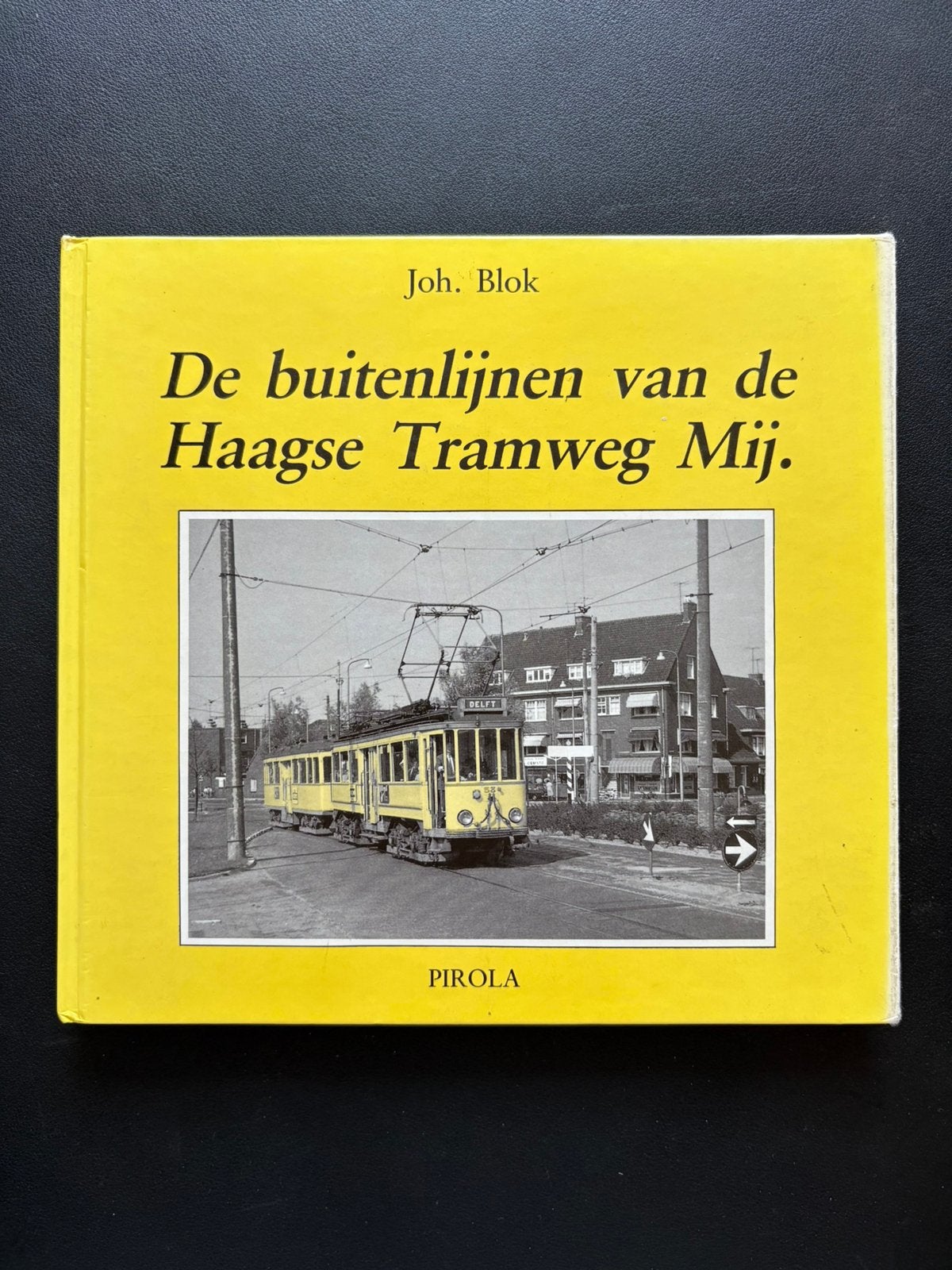 De buitenlijnen van de Haagse Tramweg Maatschappij (1988), Ophalen of Verzenden, Zo goed als nieuw, Tram, Boek of Tijdschrift