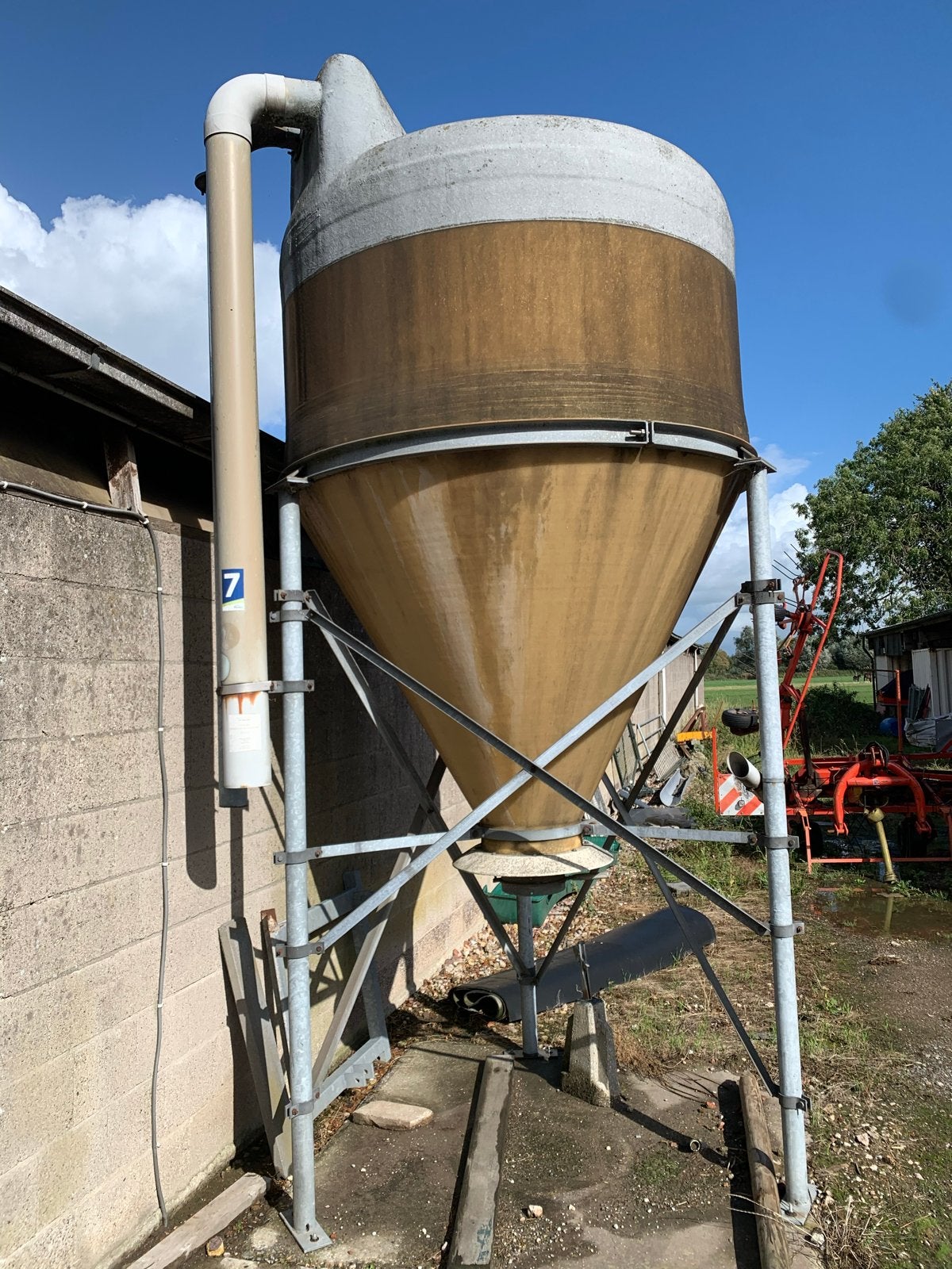 2 ton brokken silo polyester, Dieren en Toebehoren, Dierenvoeding, Ophalen