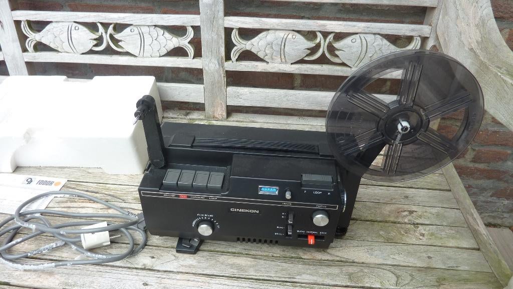Cinekon instduo IQST-F filmprojector, Verzamelen, Fotografica en Filmapparatuur, Ophalen of Verzenden, 1960 tot 1980, Projector