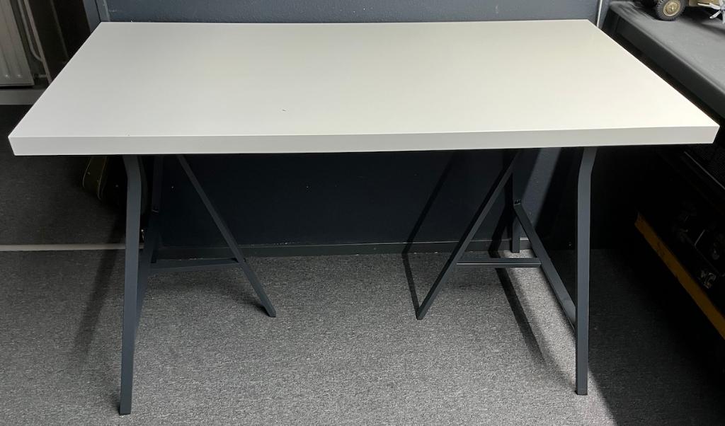 IKEA bureaublad 120 x 60 cm met 2 Lerberg schragen grijs, Ophalen, Demontabel, Gebruikt, 120 cm