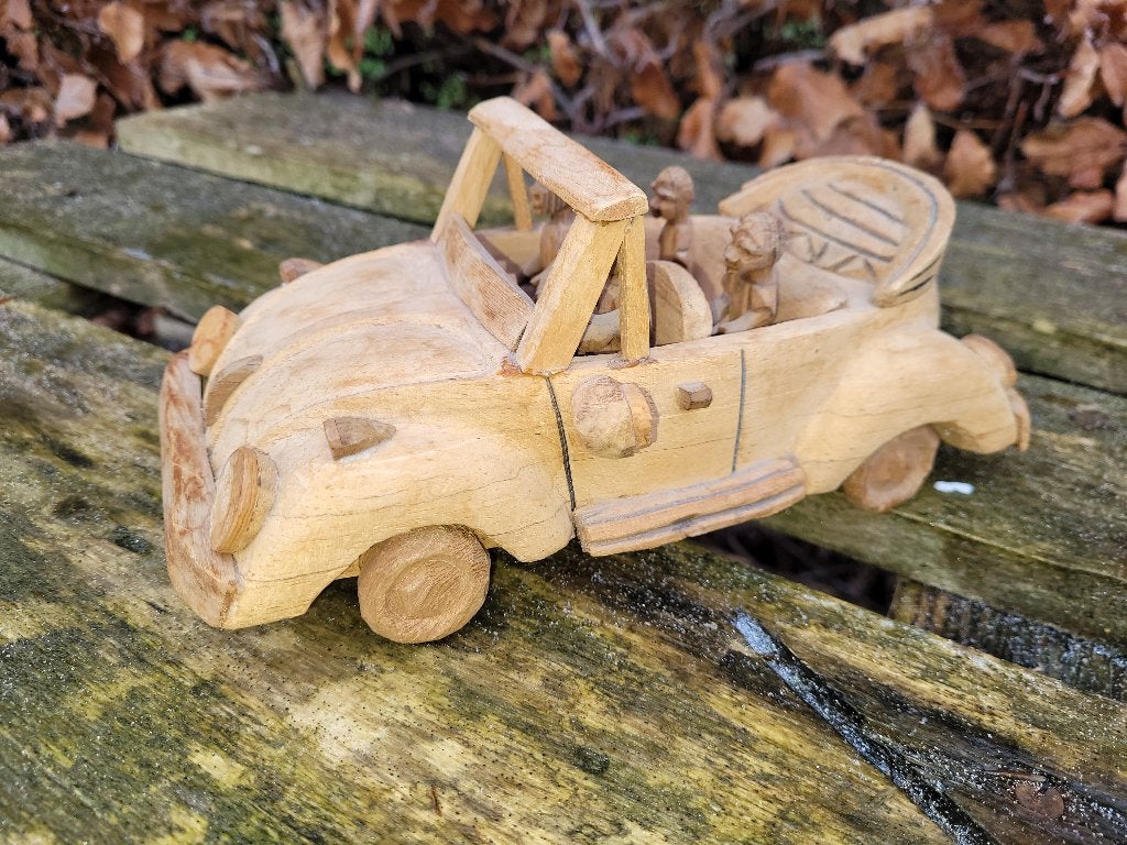 vintage zeer oud handgemaakte cabrio houten auto met 4 aapje, Antiek en Kunst, Kunst | Beelden en Houtsnijwerken, Ophalen of Verzenden