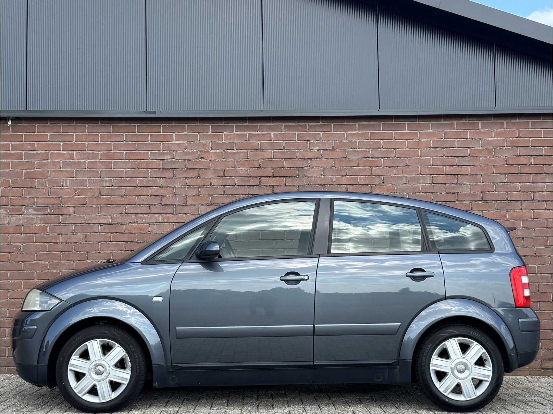 Audi A2