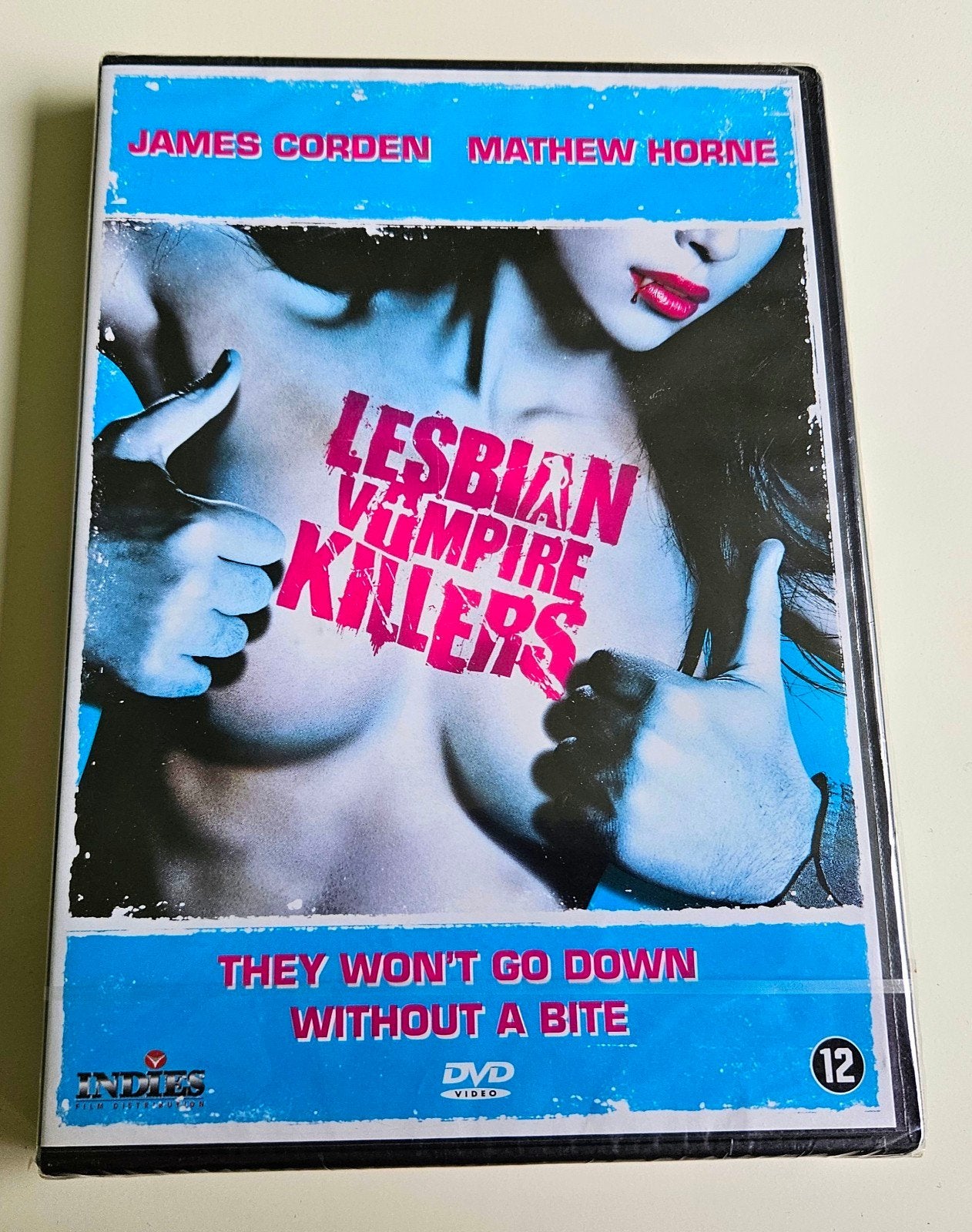 Lesbian Vampire Killers (2009), in seal, Horror/Komedie, Vanaf 16 jaar, Ophalen of Verzenden, Zo goed als nieuw, Vampiers of Zombies