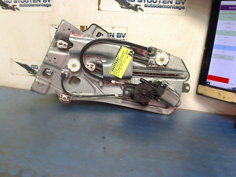 Raammechaniek Elek Rechts Achter Peugeot 307 CC (3B) 2005, Auto-onderdelen, Kontakt-peugeot@peugeot.com, Gebruikt, Peugeot Deutschland GmbH