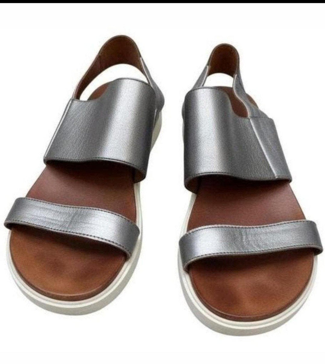 Stijlvolle Grijze Inuovo Sandalen - Maat 37, Kleding | Dames, Schoenen, Inuovo, Zo goed als nieuw, Grijs, Sandalen of Muiltjes