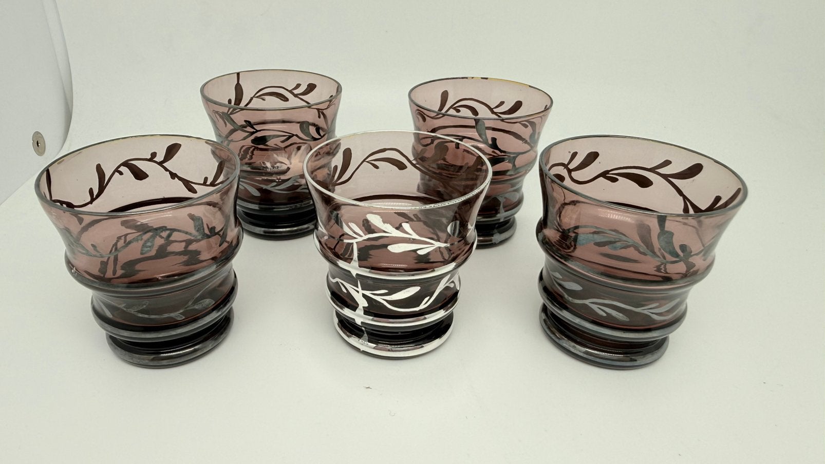 5 oude gave glazen borrelglaasjes met écht zilver opleg., Verzamelen, Verzenden, Gebruikt, Borrel- of Shotglas