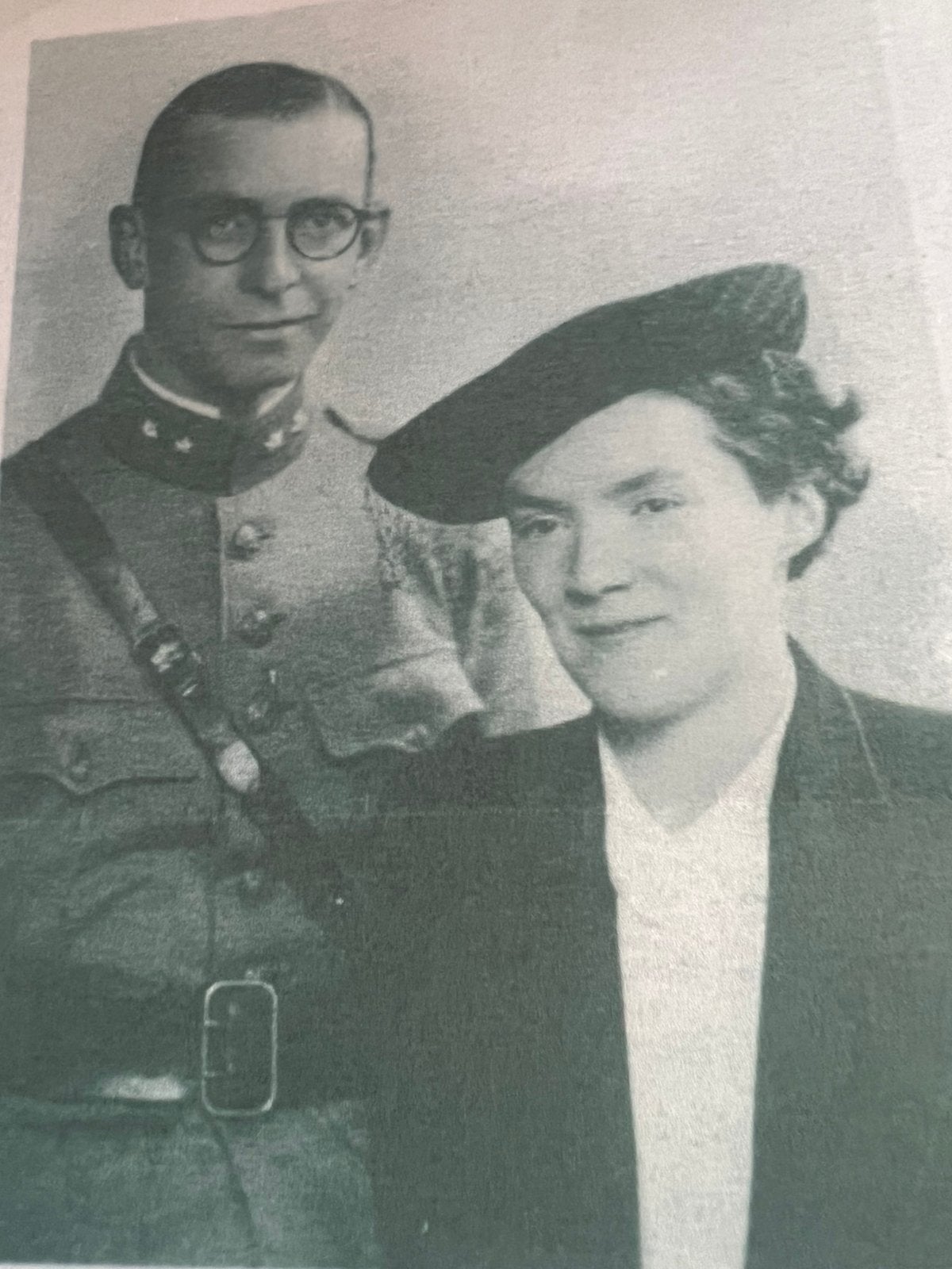 Breda 1945 Echtpaar slachtoffer V1. 3-2-1945, Verzamelen, Ophalen of Verzenden, Nederland, Boek of Tijdschrift