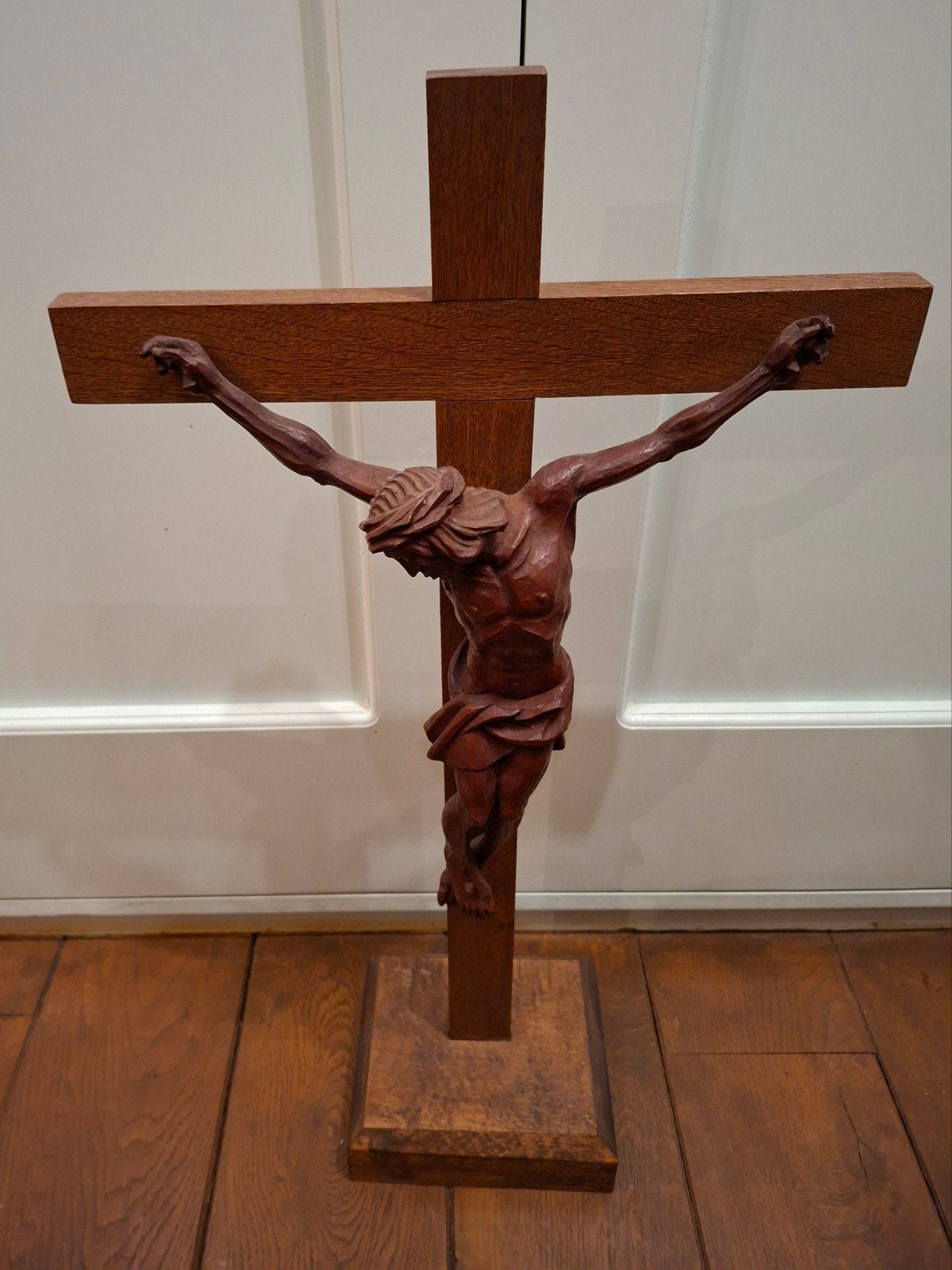 Eiken Kruis met Handgemaakte Rozenhout Christus Beeld, Antiek en Kunst, Antiek | Religie, Ophalen of Verzenden