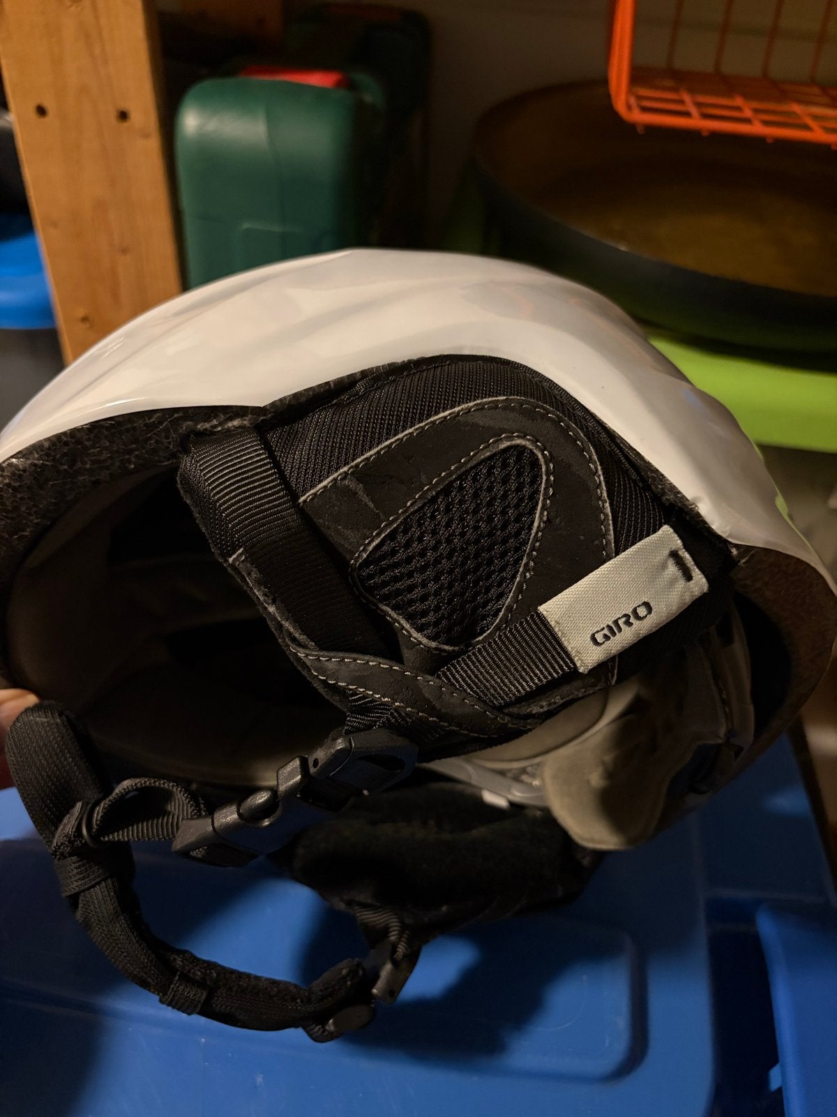 Giro dames skihelm - Wit, maat M, Ophalen, Gedragen, Maat 38/40 (M), Overige typen