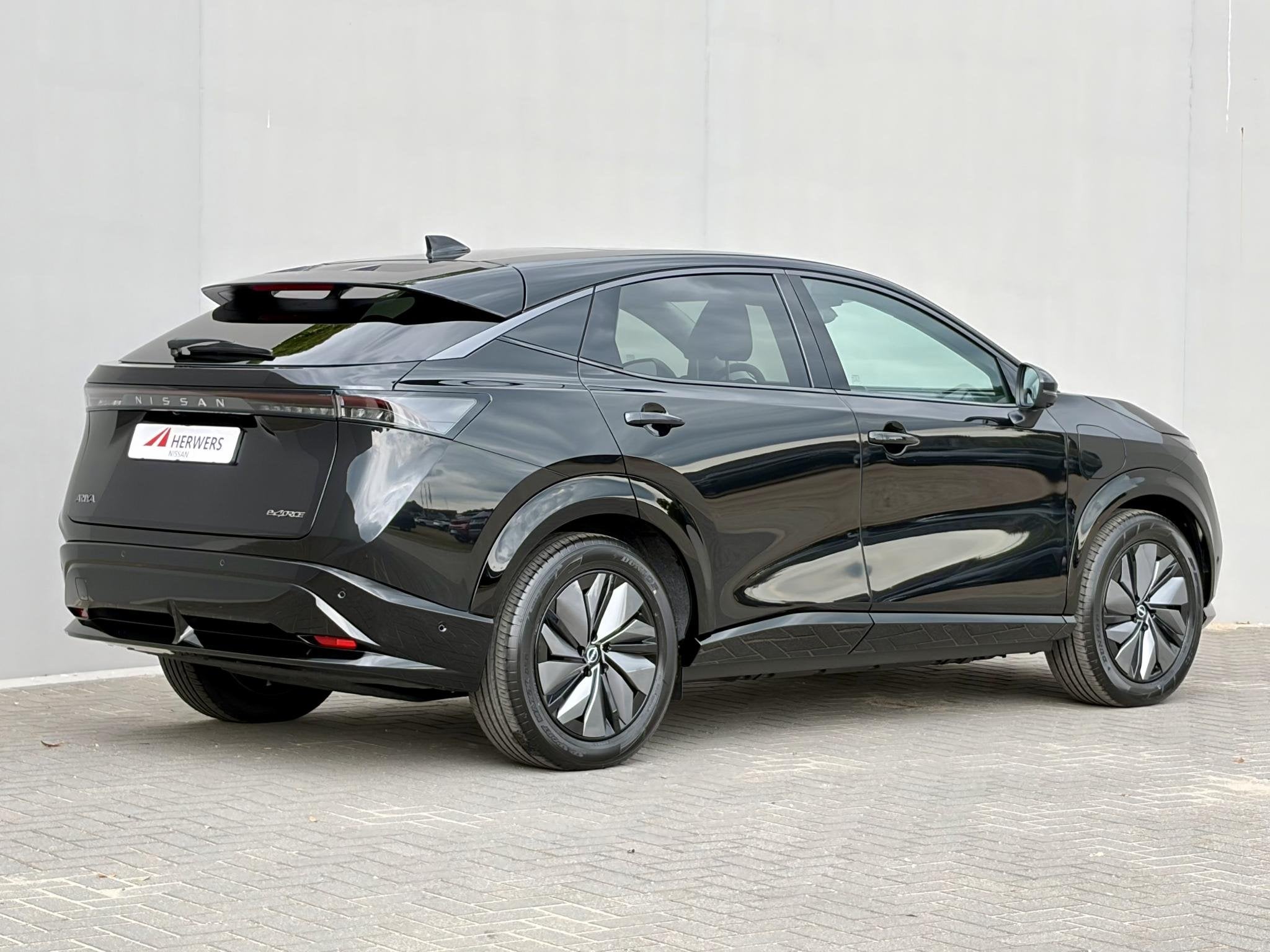 Nissan Ariya e-4ORCE Evolve 91 kWh 4WD / 306 PK / Leder / 1., Auto's, Automaat, Gebruikt, Zwart, Vierwielaandrijving