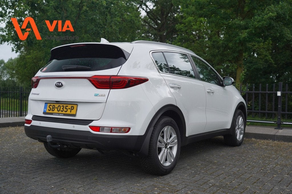 Kia Sportage 1.6 GDI DynamicLine | Camera | Navi | Trekhaak, Auto's, Voorwielaandrijving, Gebruikt, 4 cilinders, Met garantie (alle)