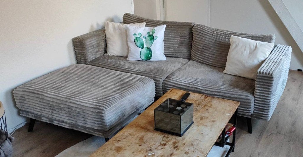 2-zits beige bank met hocker ribstof, Ophalen, Tweepersoons, 75 tot 100 cm, Zo goed als nieuw
