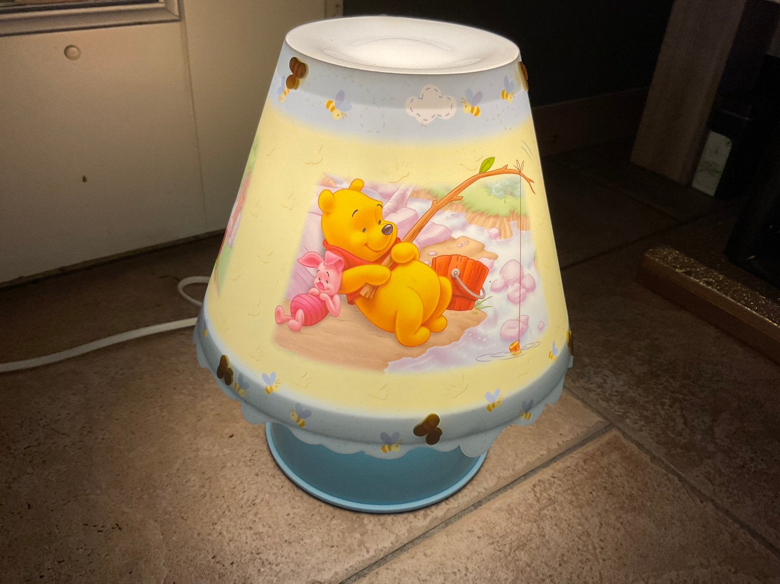 Zgan, niet kapot, en werkende Disney Winnie the Pooh lamp, Ophalen, Winnie de Poeh of vrienden, Zo goed als nieuw, Overige typen