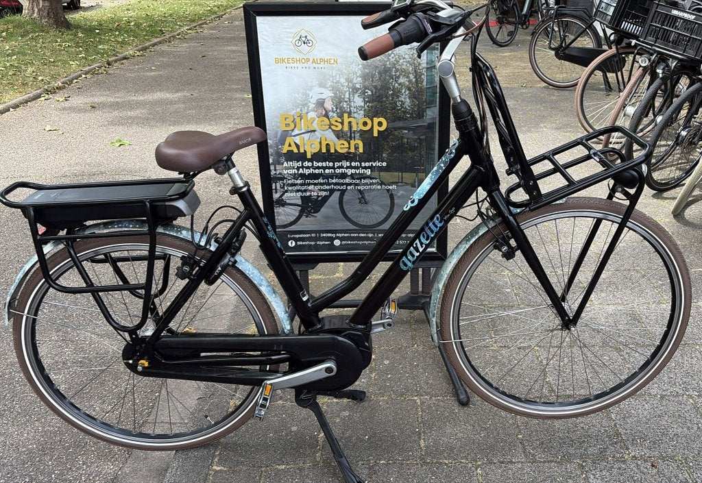 Mooie Gazelle Elektrische Transportfiets  Bosch middenmotor, Fietsen en Brommers, Fietsen | Dames | Damesfietsen, Gebruikt, Gazelle