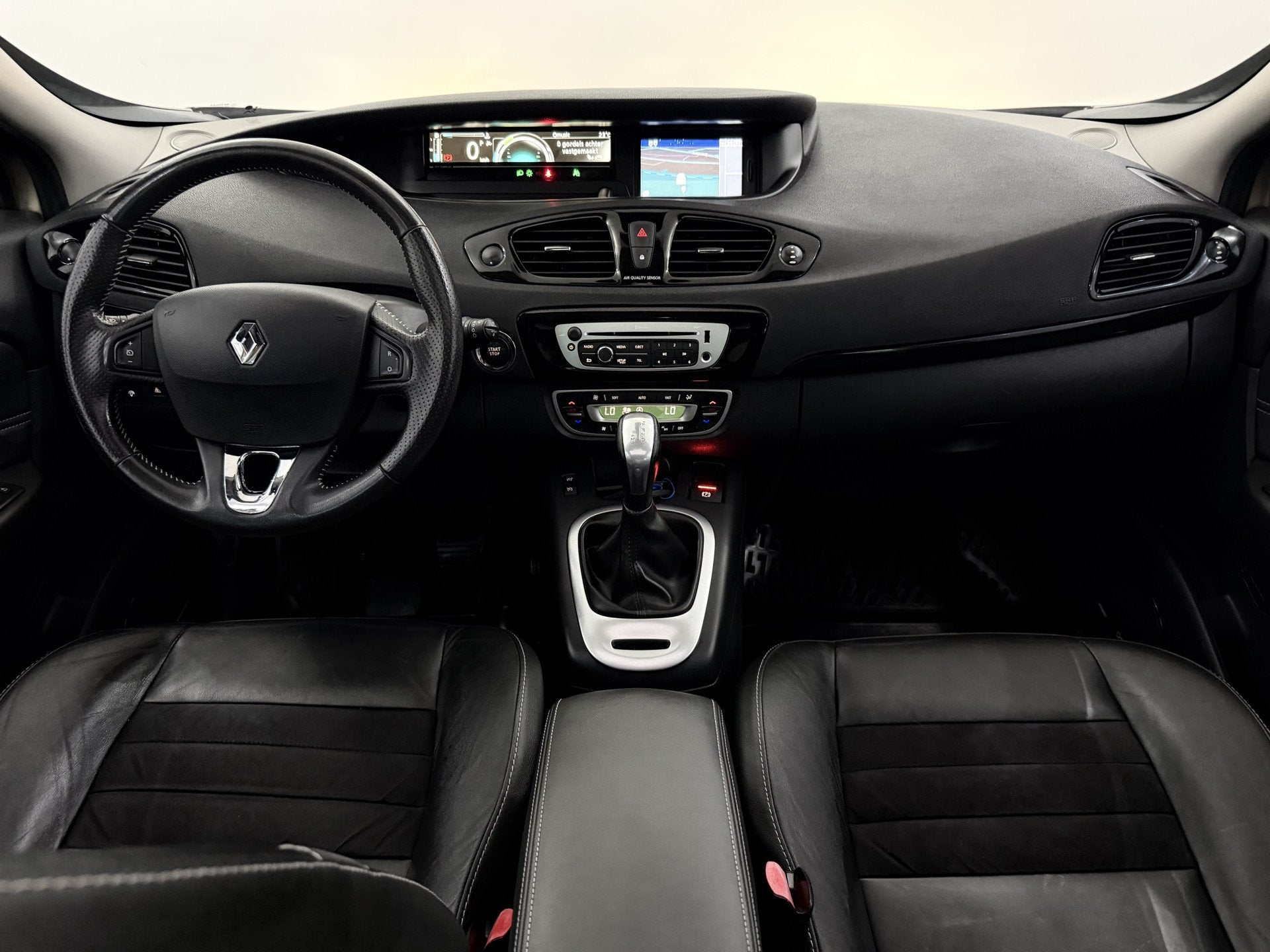 Renault Scénic 2.0 Privilege Panoramadak, Half leder, Navi, Auto's, Euro 5, Gebruikt, 4 cilinders, Bruin