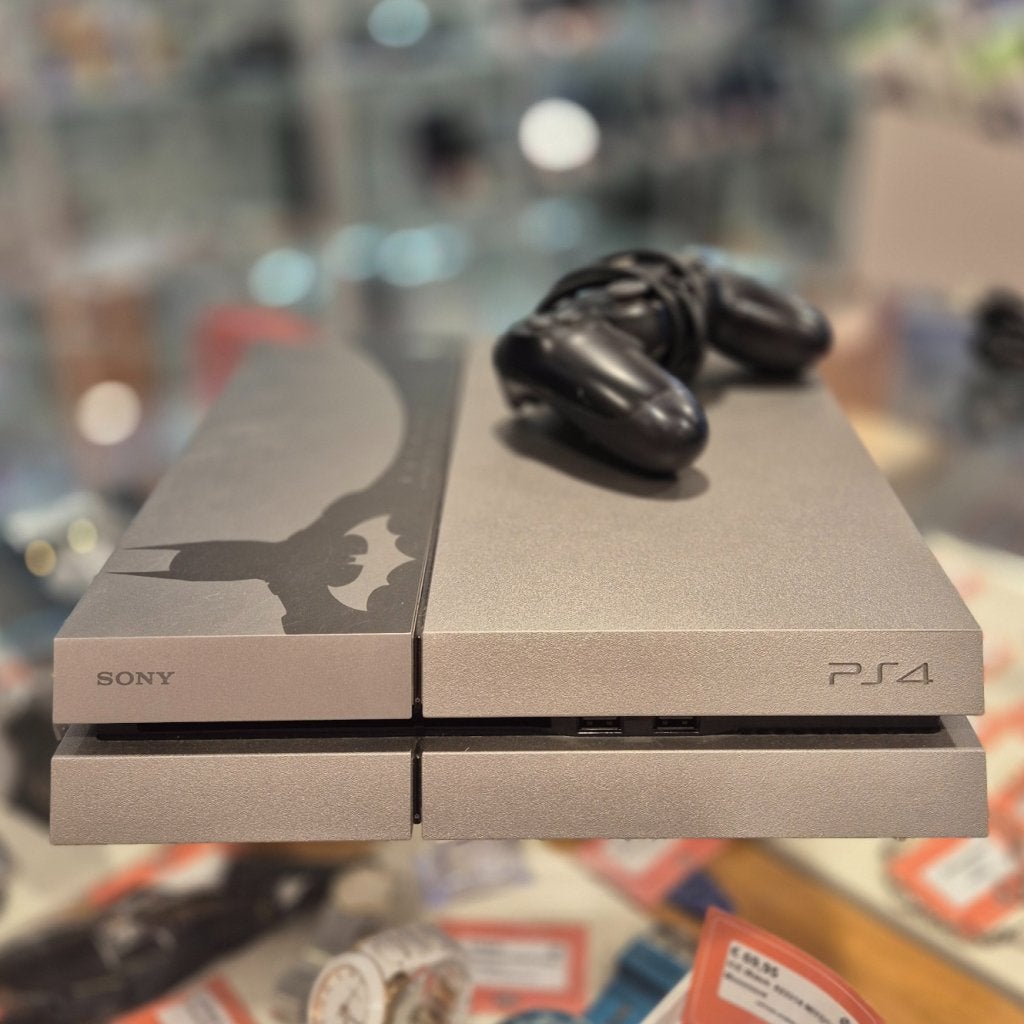 Playstation 4 batman editie 500 met controller, Sony, Zo goed als nieuw, Support@sony.com, 1-7-1 Konan, Minato-ku
Tokyo 108-0075
Japan