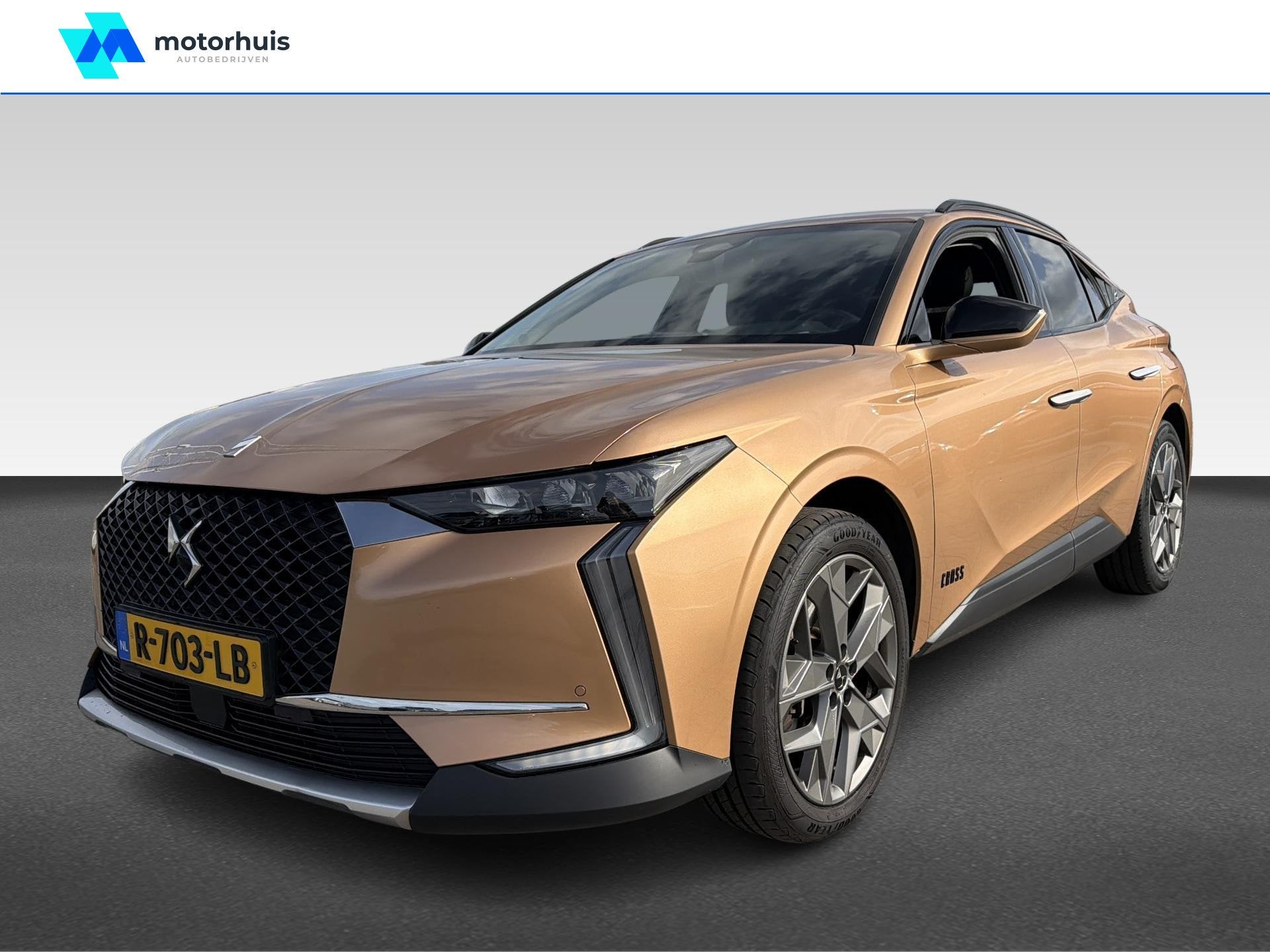 DS 4 1.6 E-Tense 225pk Automaat Trocadero Cross, Auto's, DS, Gebruikt, 4 cilinders, Bruin, Hybride Elektrisch/Benzine