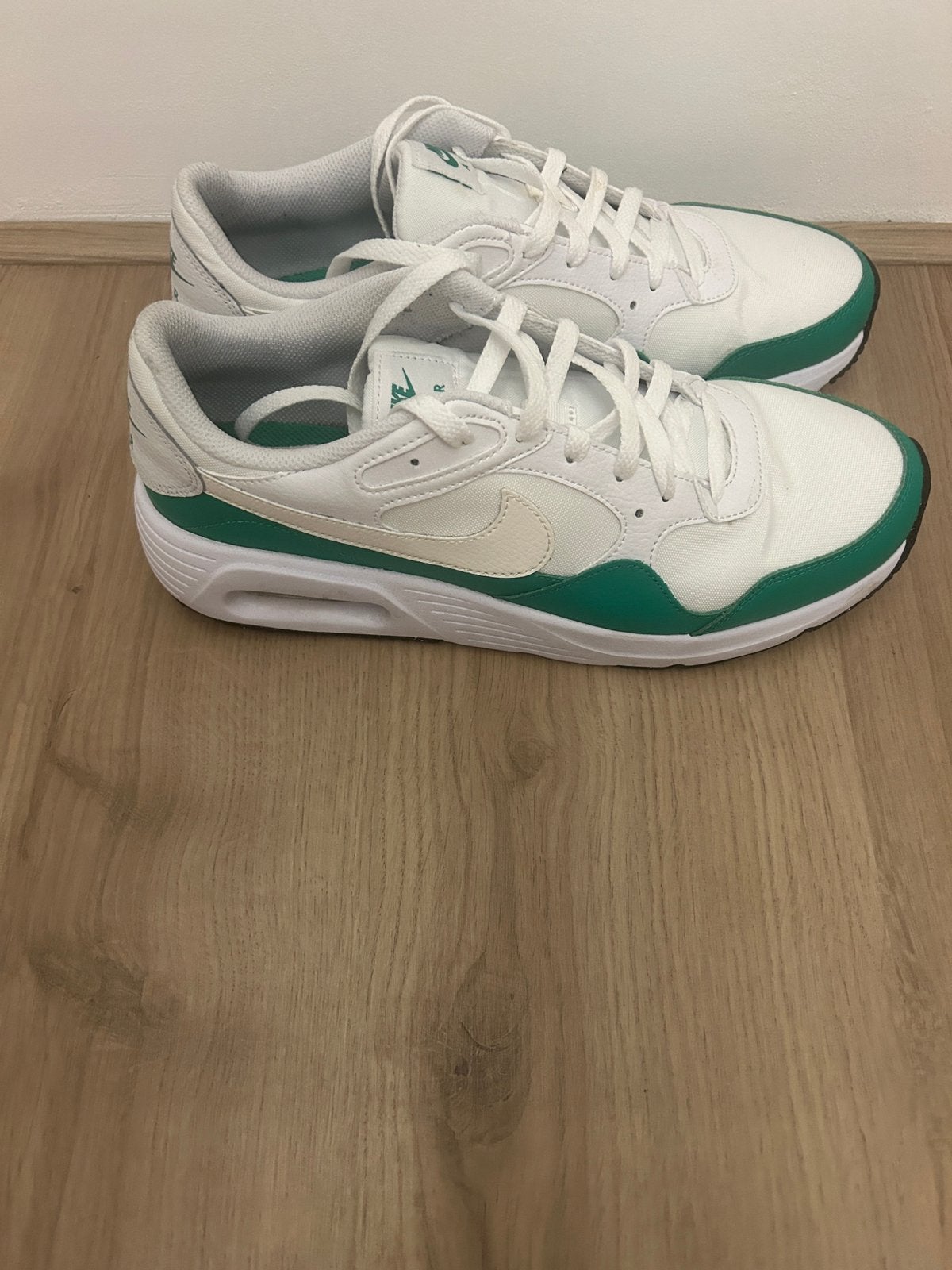 Nike Air maat 44, Ophalen of Verzenden, Zo goed als nieuw