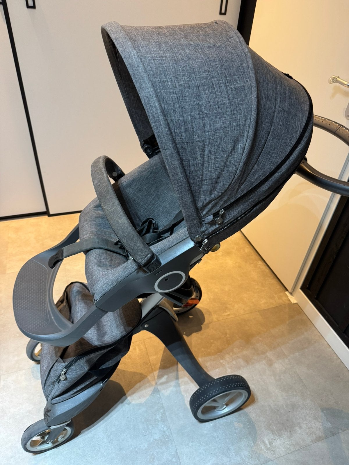Stokke Xplory kinderwagen – grijs – mooie staat, Ophalen, Gebruikt