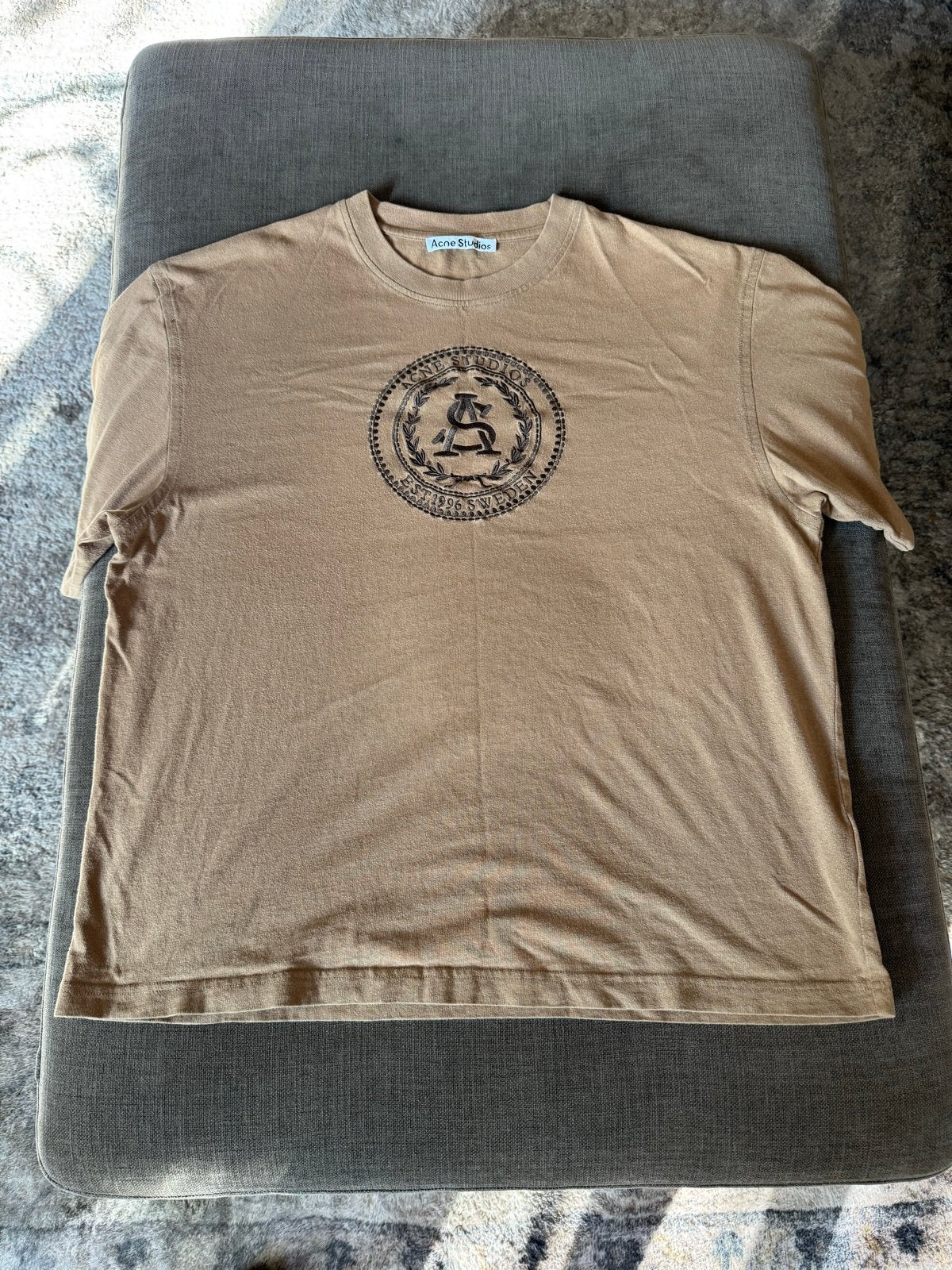 Acne Studios T-shirt met print, maat L, Ophalen of Verzenden, Gedragen, Maat 52/54 (L), Bruin