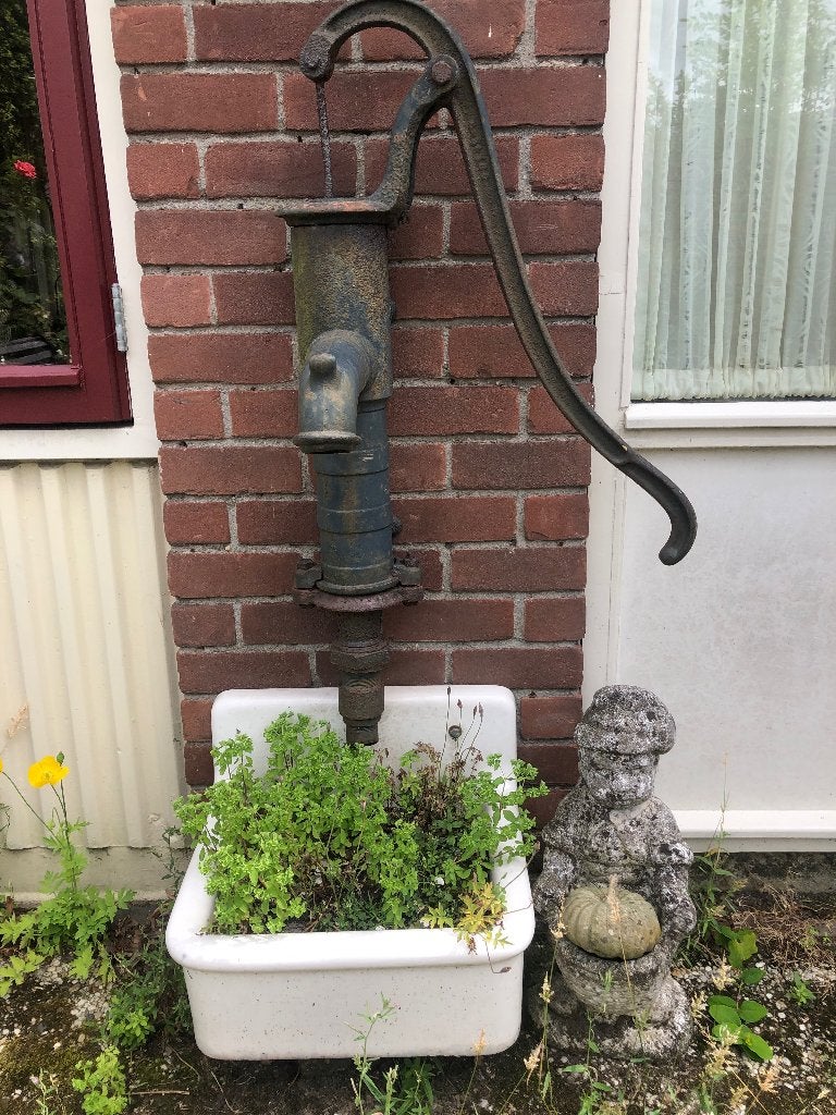 Oude waterpompen, Antiek en Kunst, Ophalen