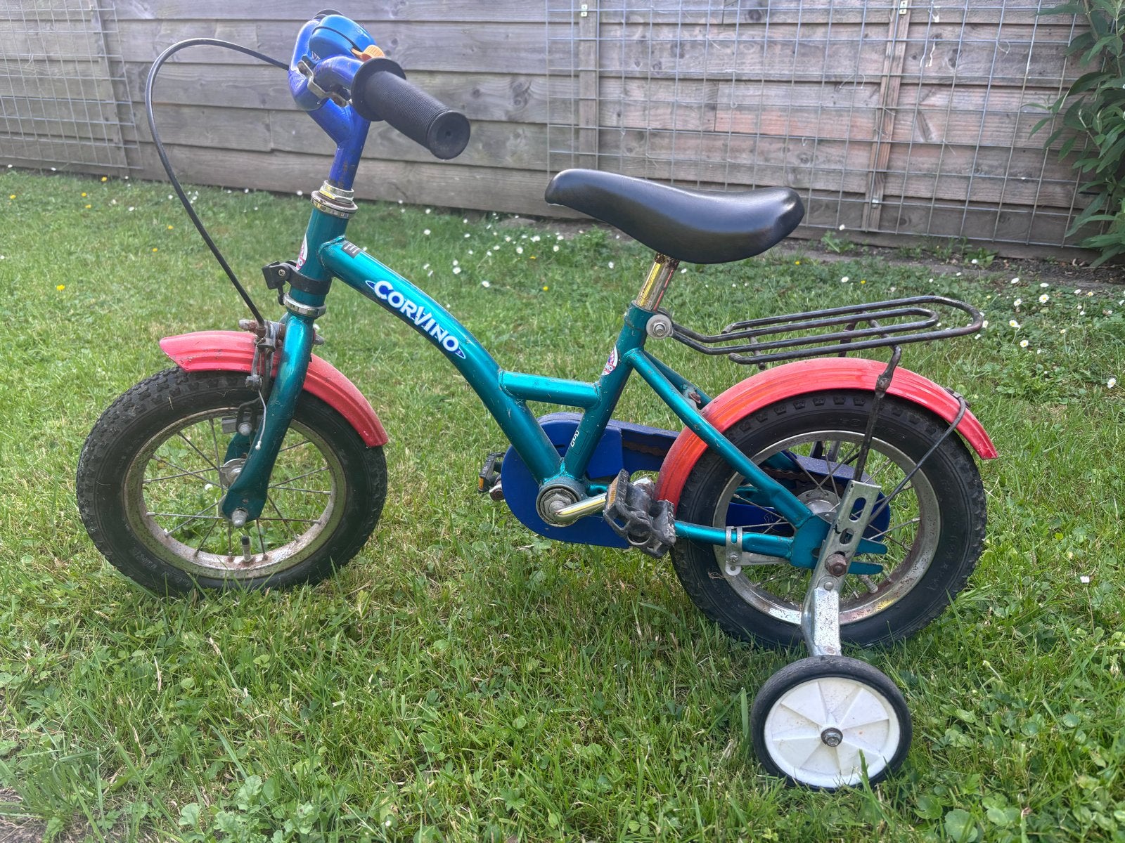 Corvino kinderfiets 12 inch met zijwieltjes, Ophalen, Terugtraprem, Zijwieltjes, Gebruikt
