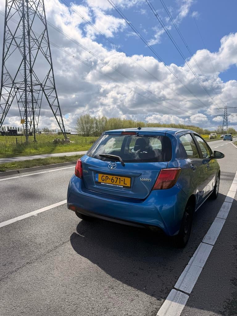 Toyota Yaris 1.0 12V Vvt-i 5DR 2015 Blauw, Voorwielaandrijving, 527 kg, 40 €/maand, Blauw