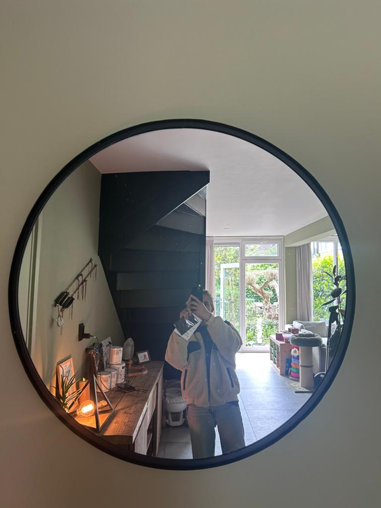 Grote ronde spiegel 100x100 cm, Huis en Inrichting, Woonaccessoires | Spiegels, Verzenden, Rond, Zo goed als nieuw, Minder dan 100 cm