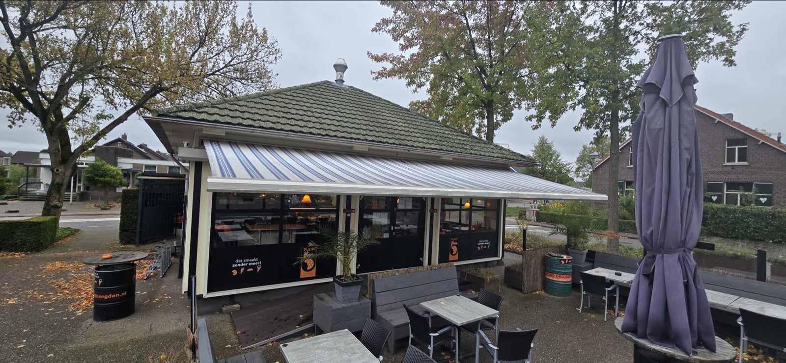 Uitklapbaar zonnescherm - Knikarmscherm, Tuin en Terras, Ophalen, Gebruikt, 450 cm of meer, 150 tot 300 cm