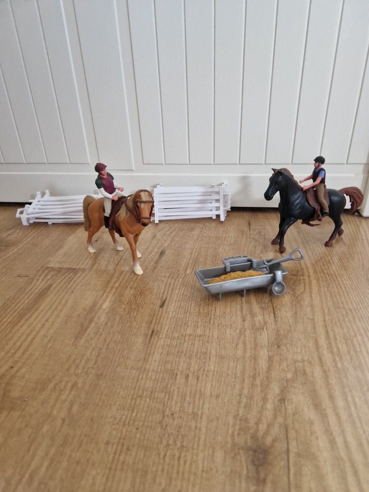 Schleich paarden en ruiters met accessoires, Ophalen of Verzenden, Zo goed als nieuw
