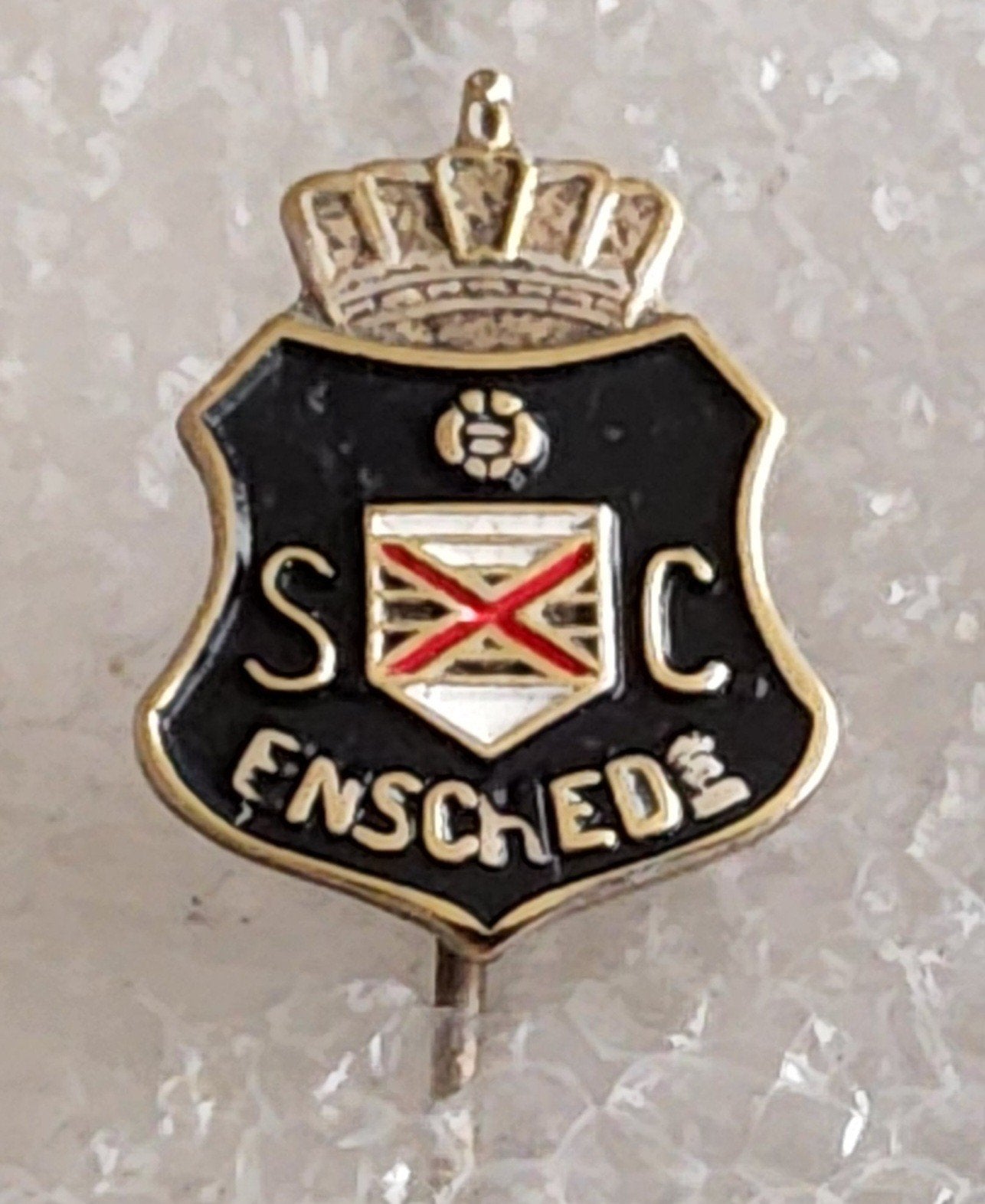 Speldje SC Enschede - Voetbalclub, Ophalen of Verzenden, Gebruikt, Sport, Speldje of Pin