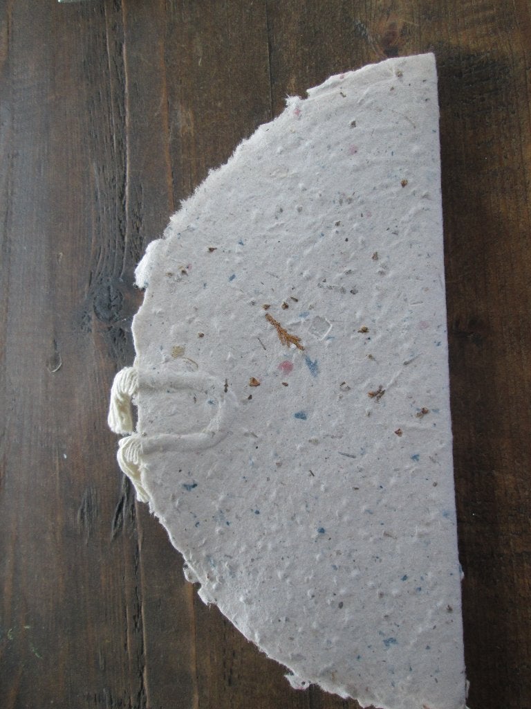 Rond boekje van handgeschept papier, N, Ophalen of Verzenden, Nieuw