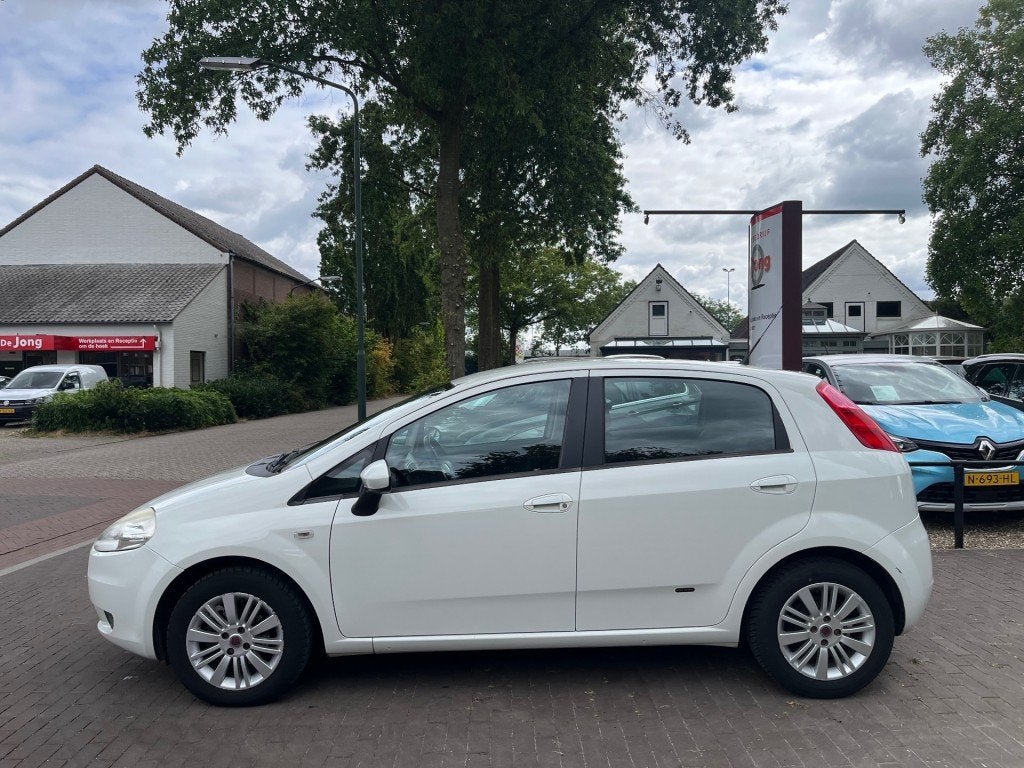 Fiat GRANDE PUNTO 1.2 EDIZIONE LUSSO 5-DEURS / AIRCO / RADIO, Auto's, 1005 kg, 1242 cc, 4 cilinders, 400 kg