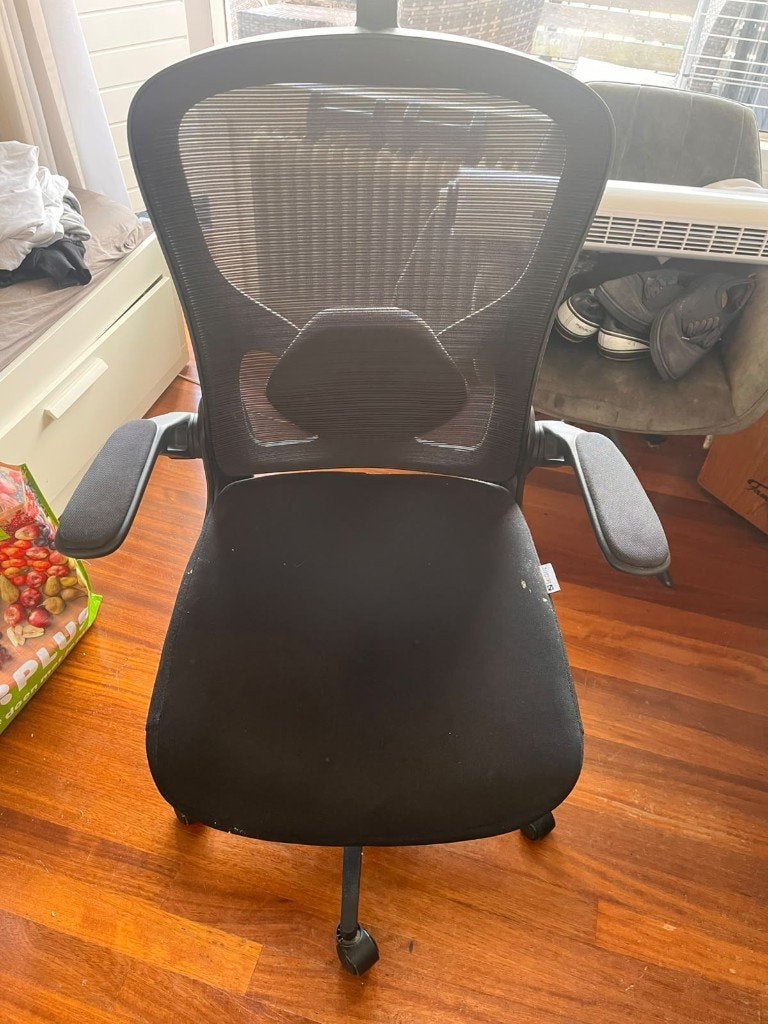 gamebureau met gamestoel