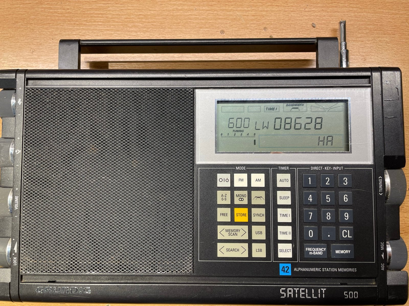 Grundig Satellit 500 Wereldontvanger - defect, Ophalen of Verzenden, Gebruikt, Wereldontvanger