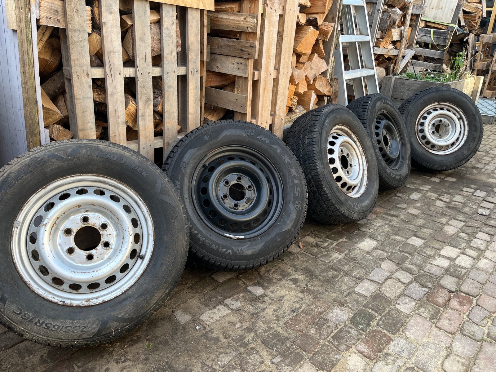 5 gebruikte banden en velgen winterbanden voor sprinter, Ophalen of Verzenden, Gebruikt