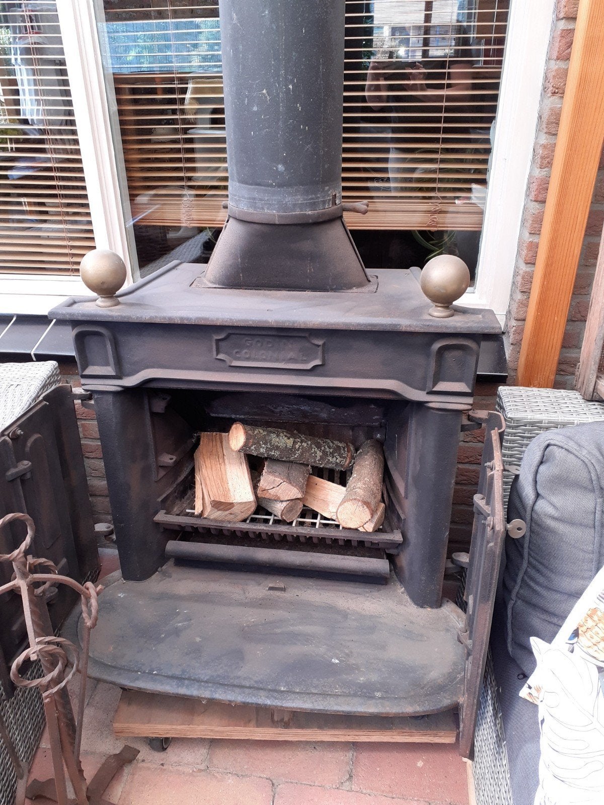 Gebruikte houtkachel met spatscherm en accessoires, Huis en Inrichting, Ophalen