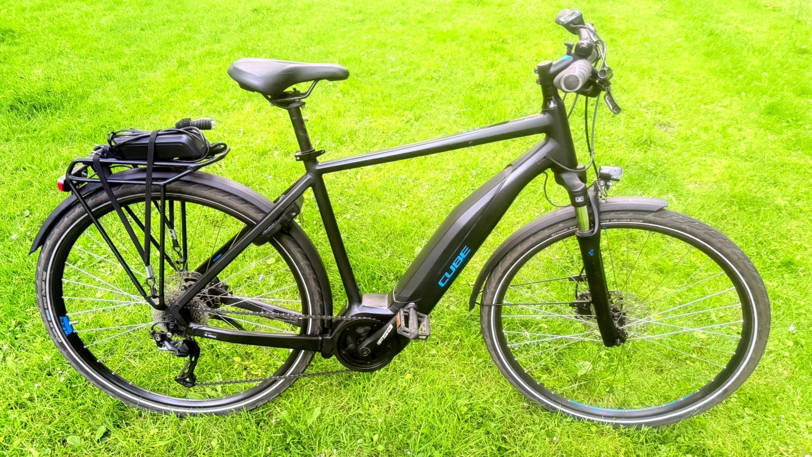 I.z.g.st goede herenfiets E-bike Cube Touring Bosch 54cm, 28 inch, Gebruikt, Vering, Meer dan 20 versnellingen