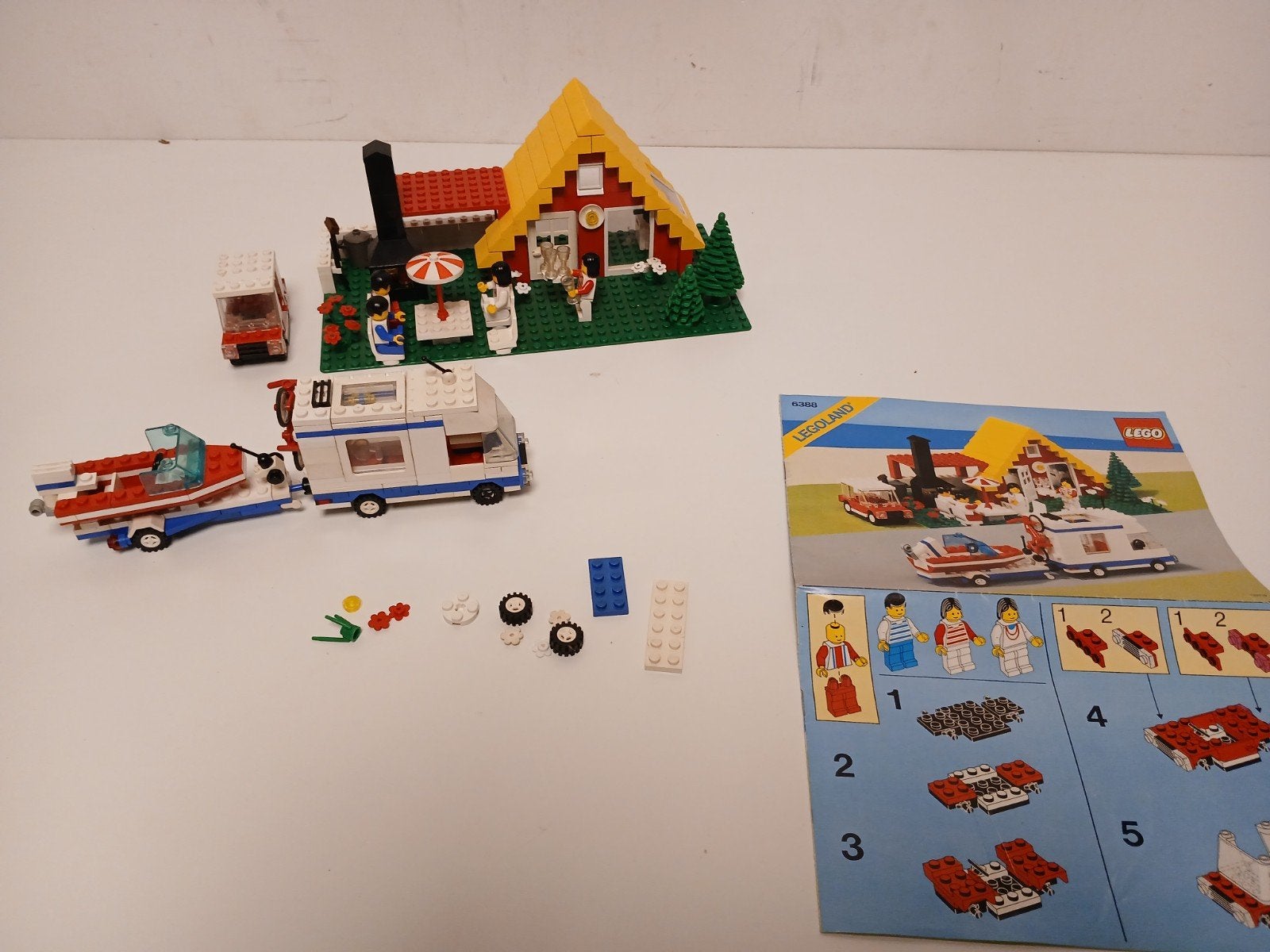 Vintage lego 6388 vakantiehuisje met camper en boot, Kinderen en Baby's, Ophalen of Verzenden