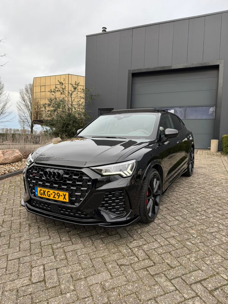 Audi RSQ3 Sportback 2.5 TFSI || PANO || B&O || 360 || BOMVOL, 1675 kg, Zwart, Leder, Vierwielaandrijving