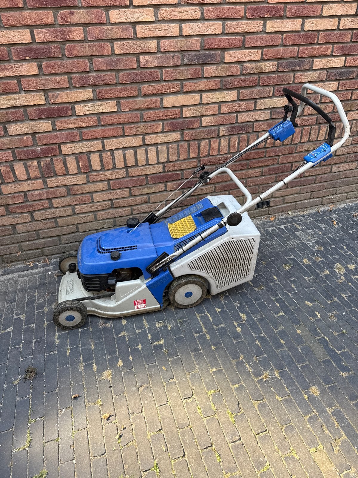 Yamaha YLM 342 Benzine Grasmaaier - Gebruikt, Ophalen, Cirkelmaaier, Gebruikt, Opvangbak