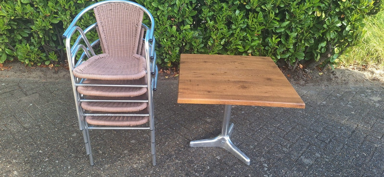 Terrasset tafel met 4 stoelen, Ophalen, Gebruikt, Rechthoekig, Metaal