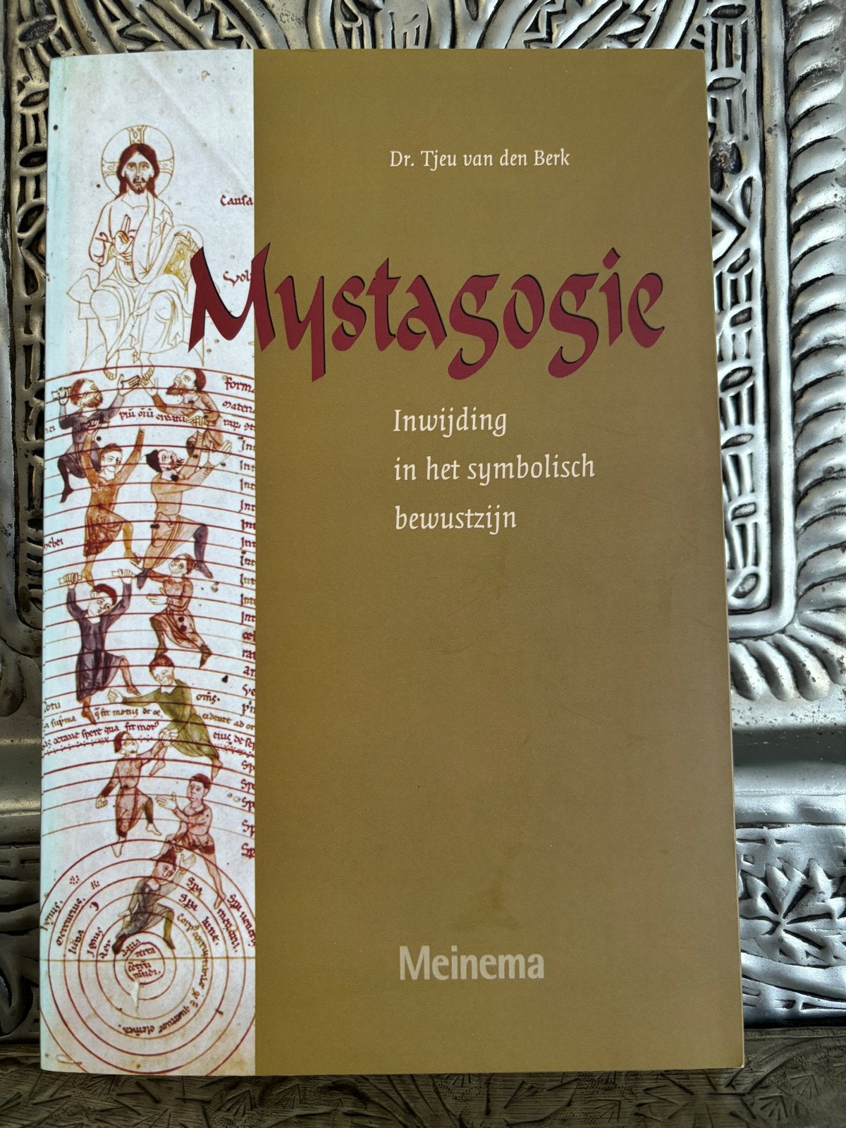Mystagogie: Inwijding in het symbolisch bewustzijn, Achtergrond en Informatie, Spiritualiteit algemeen, Ophalen of Verzenden, Zo goed als nieuw
