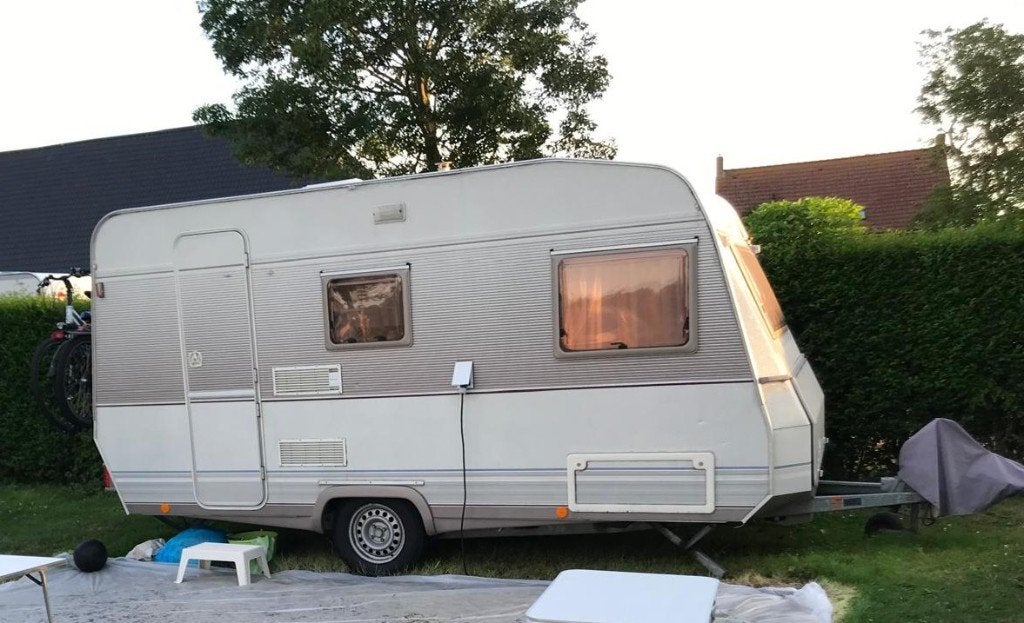 Dethleffs Tour caravan + voortent, compact en compleet, 750 - 1000 kg, Particulier, Dethleffs, Tot en met 6