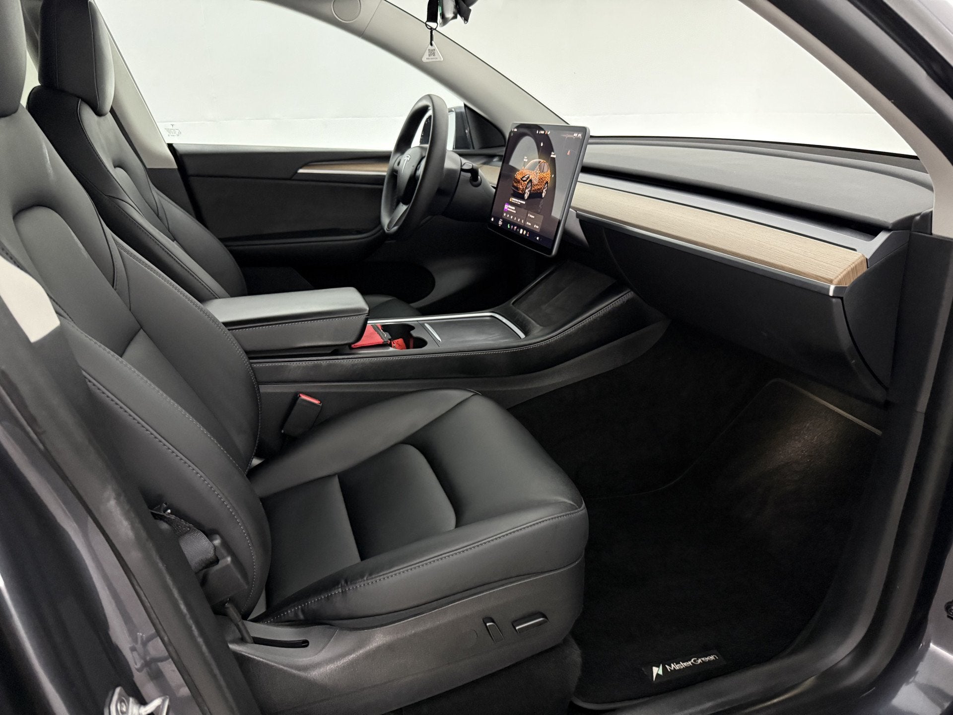 Foto 39 van Tesla Model Y Long Range AWD 75 kWh | Snelladen | SOH 90% |
