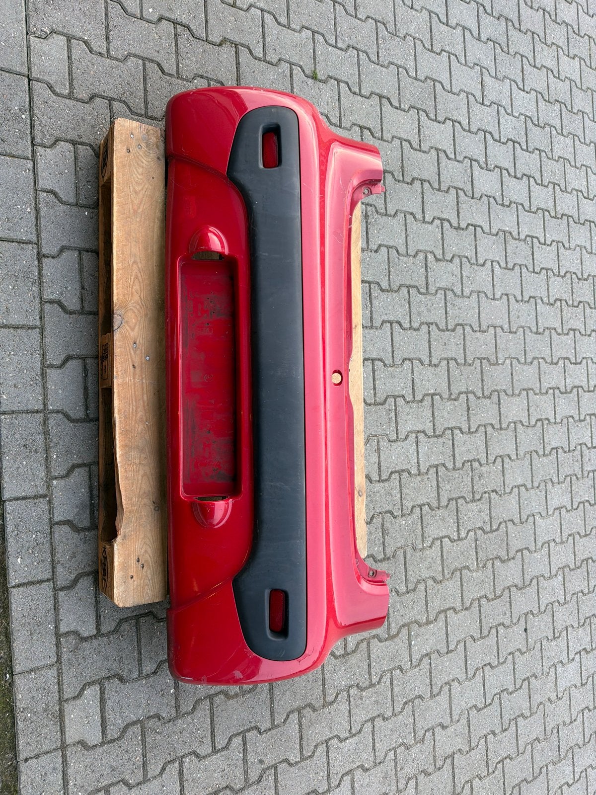 Achterbumper Citroën C1 / Peugeot 107 - Rood (met werk), Ophalen, Gebruikt